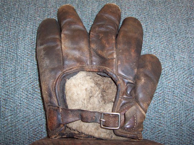 c. 1890's-00's Webless Back